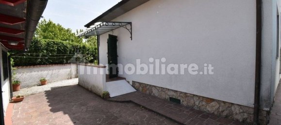4 rooms Villa in Forte dei Marmi, Italy No. 188632 3