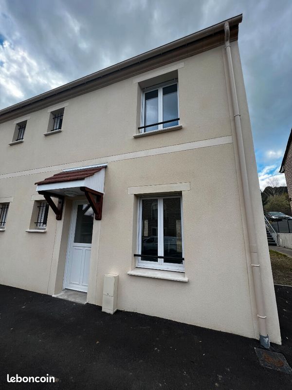 2 bedrooms House in Sainte-Genevieve, France No. 76822