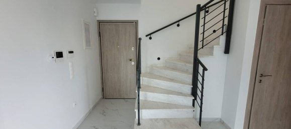 2 bedrooms Property in Kalamaria, Greece No. 2050 4