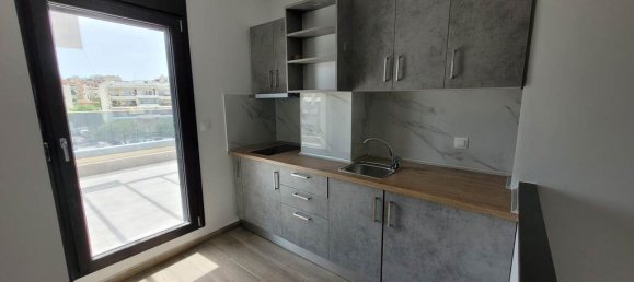 2 bedrooms Property in Kalamaria, Greece No. 2050 8