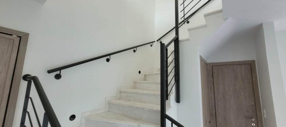 2 bedrooms Property in Kalamaria, Greece No. 2050 5