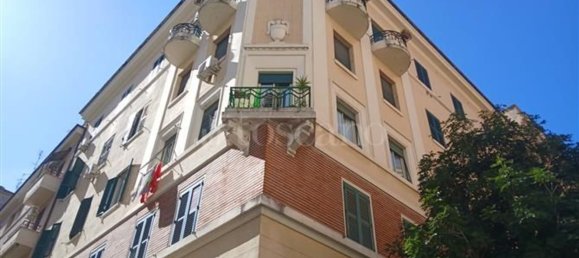 Propriété commerciale à Rome, Italy 145m² No. 315408 2