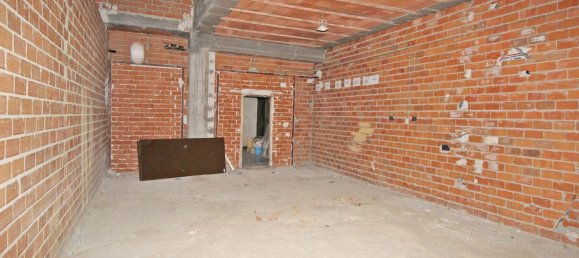 60m² Commercial property in Coslada, Spain No. 73603 9