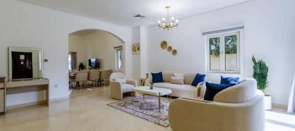 5 bedrooms Villa in The Villa, UAE No. 113546 3