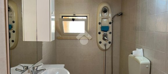 Apartamento de 4 dormitorios en Torricella, Italy No. 287116 7