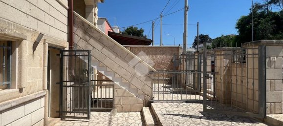 Apartamento de 4 dormitorios en Torricella, Italy No. 287116 2