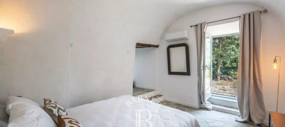 Casa de 7 dormitorios en Murato, France No. 302497 16