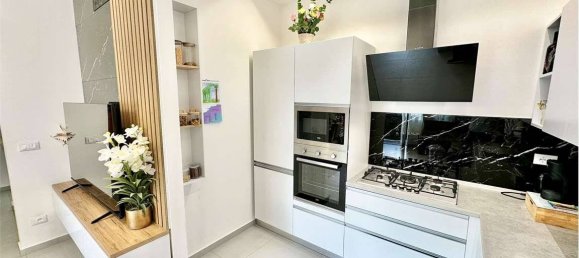 3 bedrooms Apartment in Imola, Italy No. 286933 14