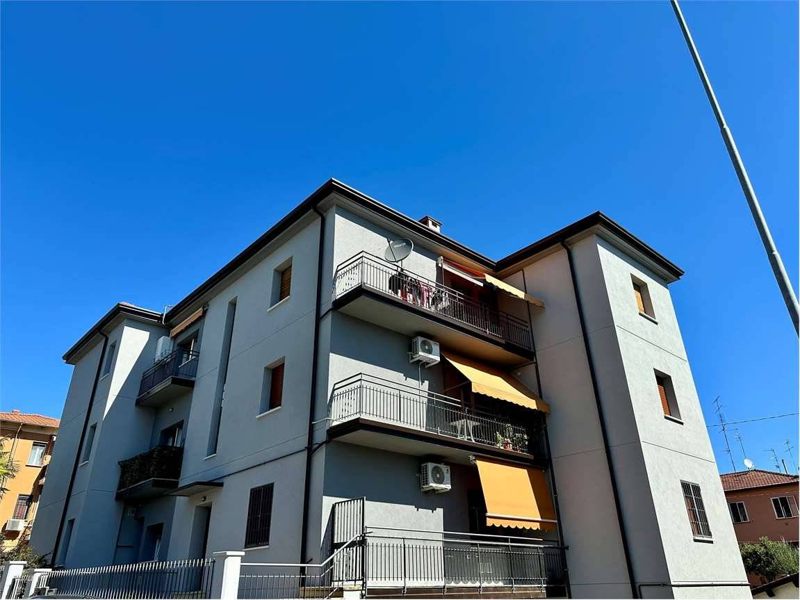 3 bedrooms Apartment in Imola, Italy No. 286933