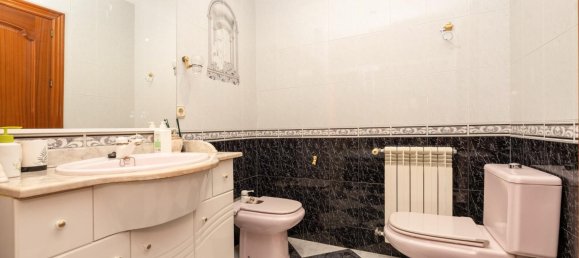 4 bedrooms House in Cullar Vega, Spain No. 26296 43