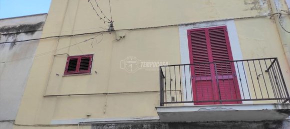 Apartamento de 2 habitaciónes en Adelfia, Italy No. 135154 7