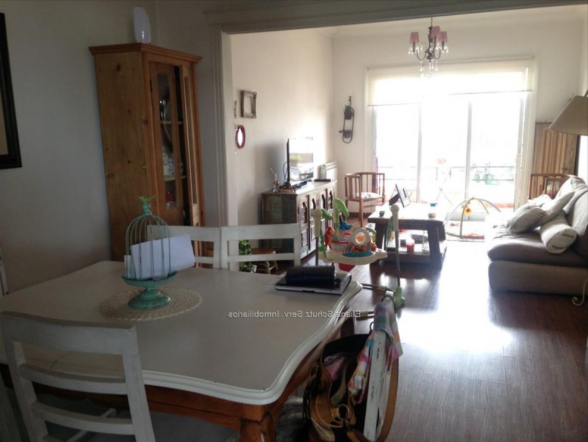 3 bedrooms Apartment in Montevideo, Uruguay No. 3289