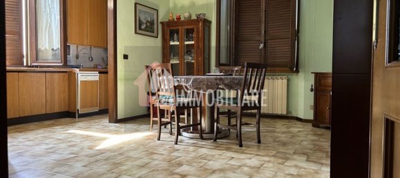 Квартира с 4 комнатами в Казальмаджоре, Италия № 83770 3