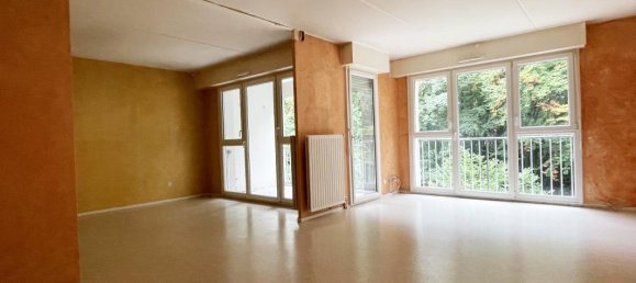 2 bedrooms Apartment in Meurthe-et-Moselle, France No. 70112 2