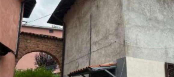 6 bedrooms Apartment in Bisuschio, Italy No. 363519 3