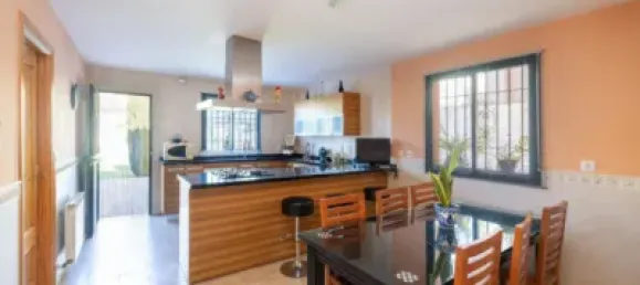 4 bedrooms House in Jun, Spain No. 94776 5