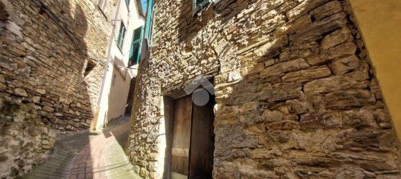 2 bedrooms House in Pietrabruna, Italy No. 335685 3