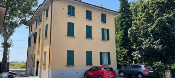 5 bedrooms Apartment in Parma, Italy No. 380378 32