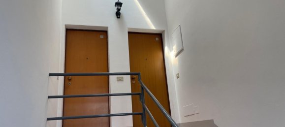 5 bedrooms Apartment in Parma, Italy No. 380378 30