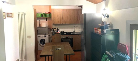 5 bedrooms Apartment in Parma, Italy No. 380378 16