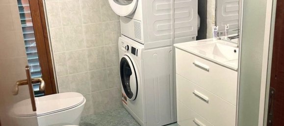 5 bedrooms Apartment in Parma, Italy No. 380378 15