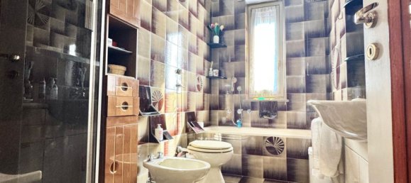 3 Schlafzimmer Wohnung in Cologno Monzese, Italy, Nr. 370150 20