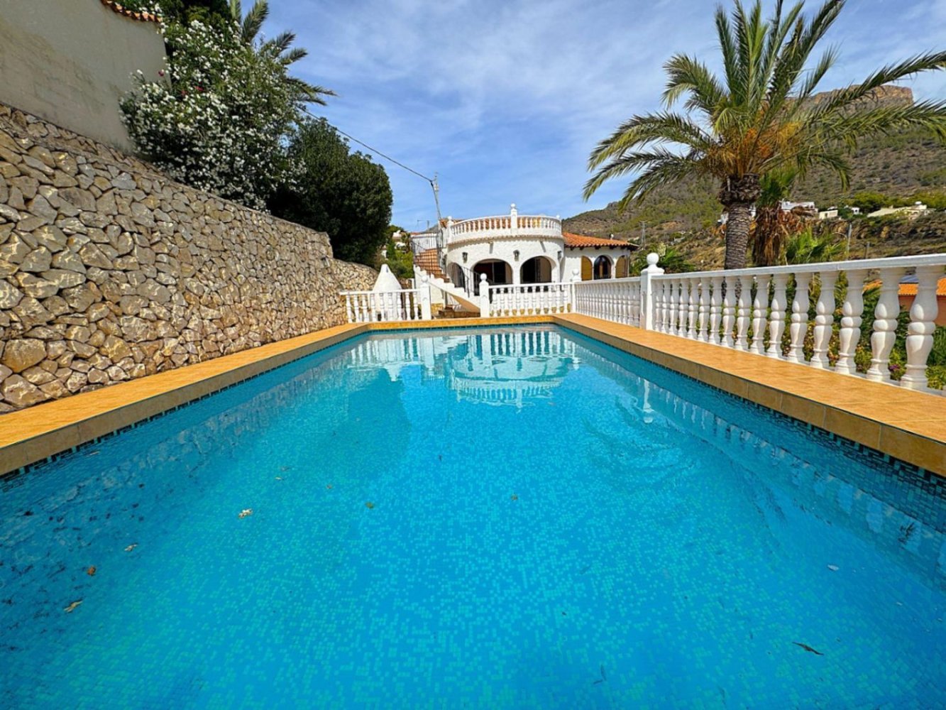 Вилла с 3 спальнями в Кальпе, Испания № 198114