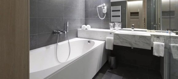 4 bedrooms Duplex in Montreuil, France No. 351345 7