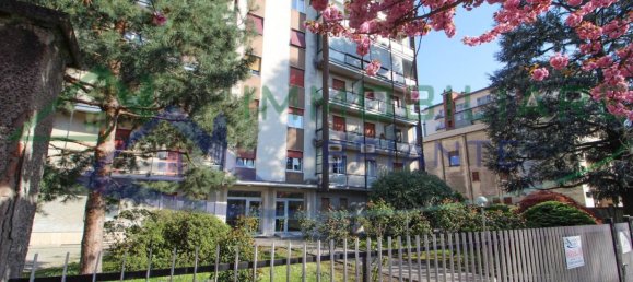 2 bedrooms Apartment in Somma Lombardo, Italy No. 320553 2