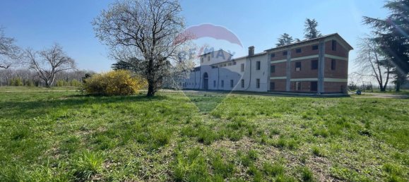 25 rooms House in Romano d'Ezzelino, Italy No. 264708 2