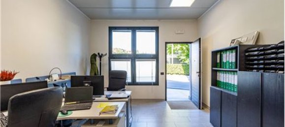 Коммерческая недвижимость 270м² в Инвериго, Италия № 308530 2