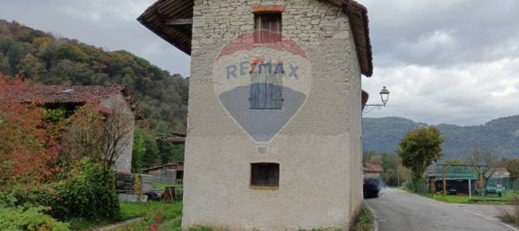 5 rooms House in Feltre, Italy No. 354363 4