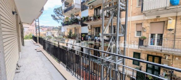 Квартира с 2 спальнями в Неаполь, Италия № 16641 12