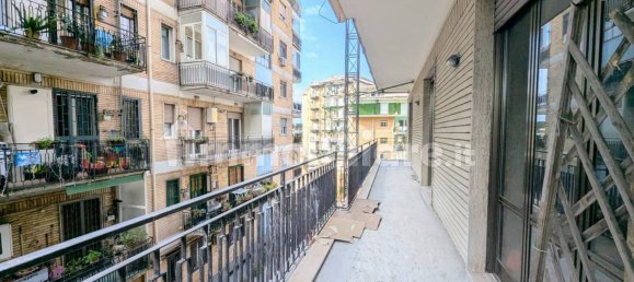 Квартира с 2 спальнями в Неаполь, Италия № 16641 10