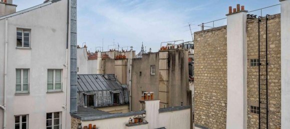 1 bedroom Apartment in Paris, France No. 130859 5