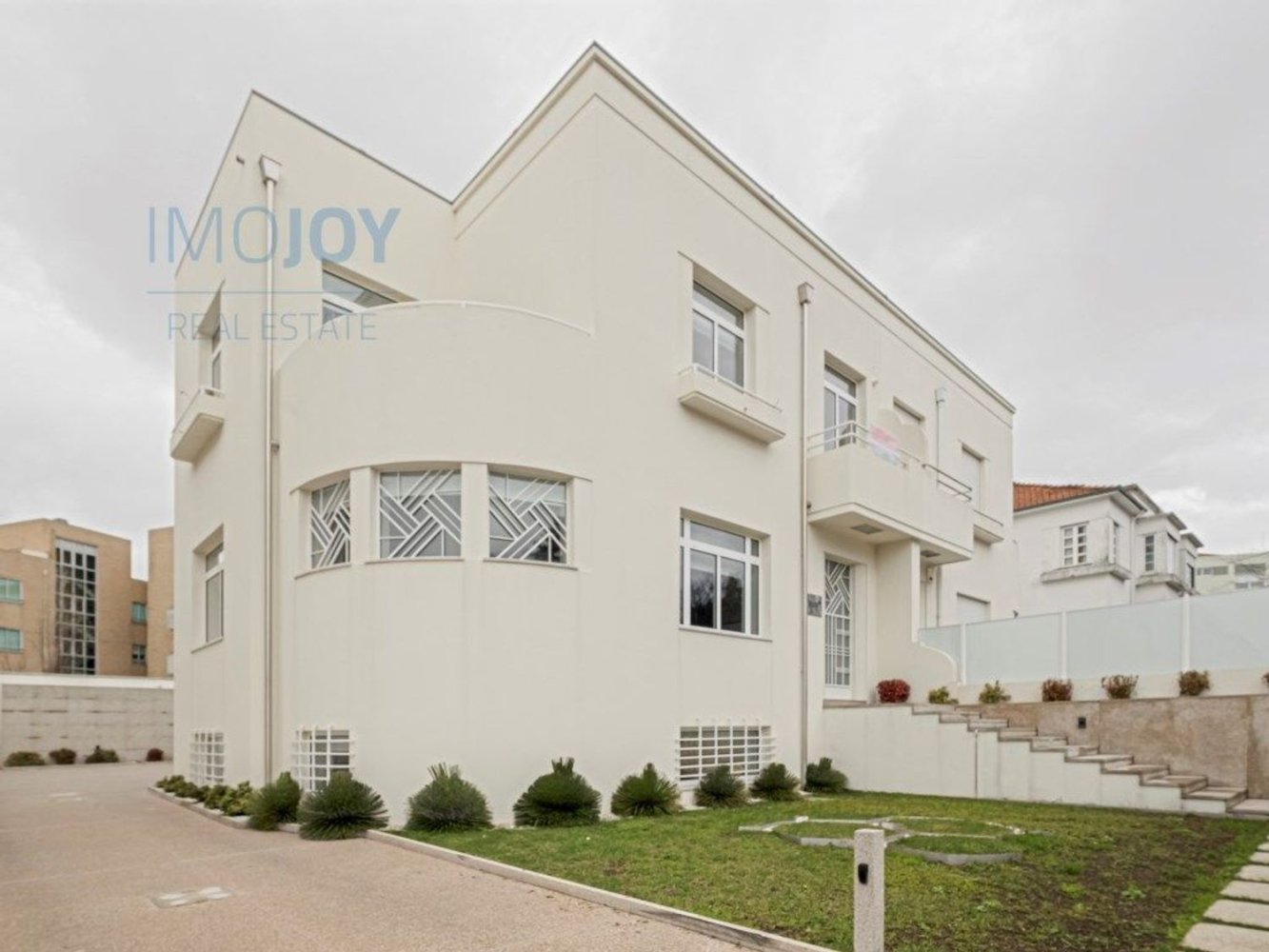 13 bedrooms House in Porto, Portugal No. 124476