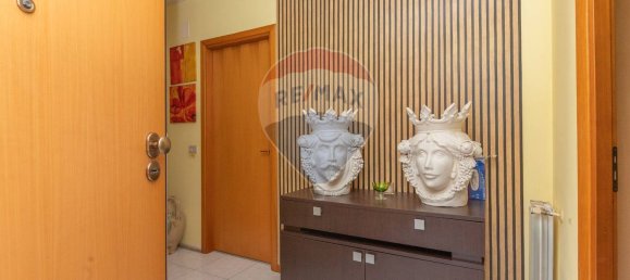 4 bedrooms Apartment in Caltagirone, Italy No. 311987 9