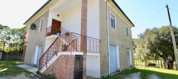 Apartamento de 3 dormitorios en Suvereto, Italy No. 158745 5