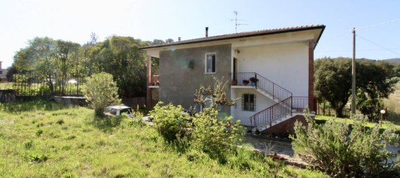 Apartamento de 3 dormitorios en Suvereto, Italy No. 158745 2