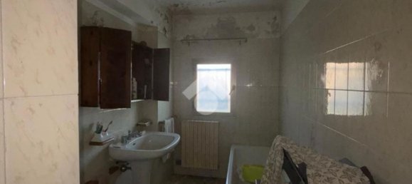 6 rooms House in Stanghella, Italy No. 148127 10