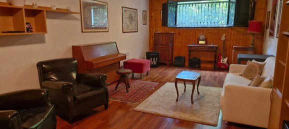 Gewerbliche Immobilie in Albinea, Italy 42m², Nr. 341147 8