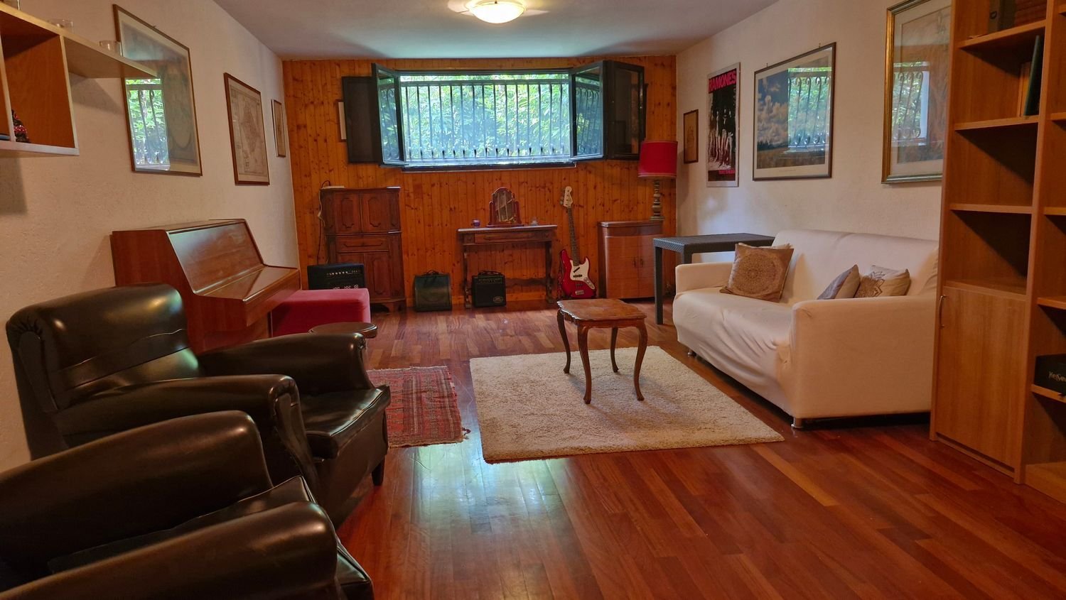 Gewerbliche Immobilie in Albinea, Italy 42m², Nr. 341147