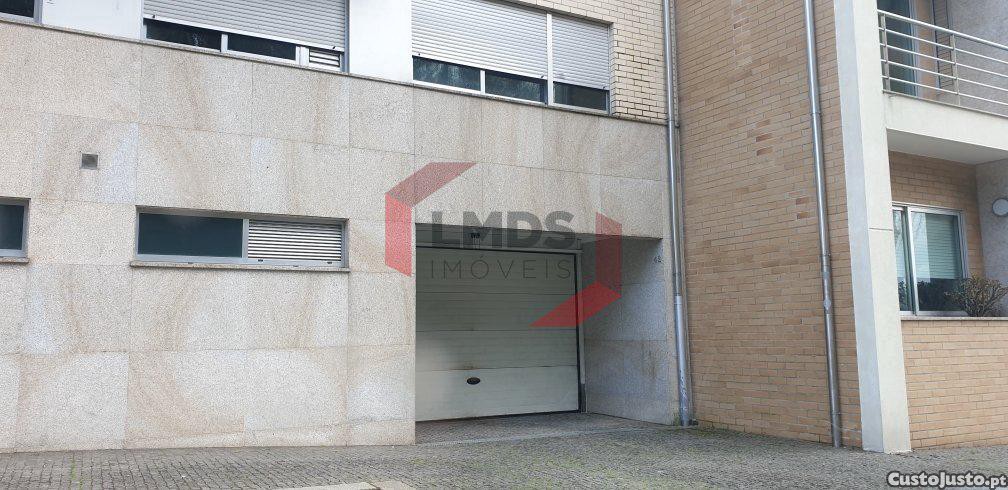 Apartamento de 2 dormitorios en Maia, Portugal No. 354534