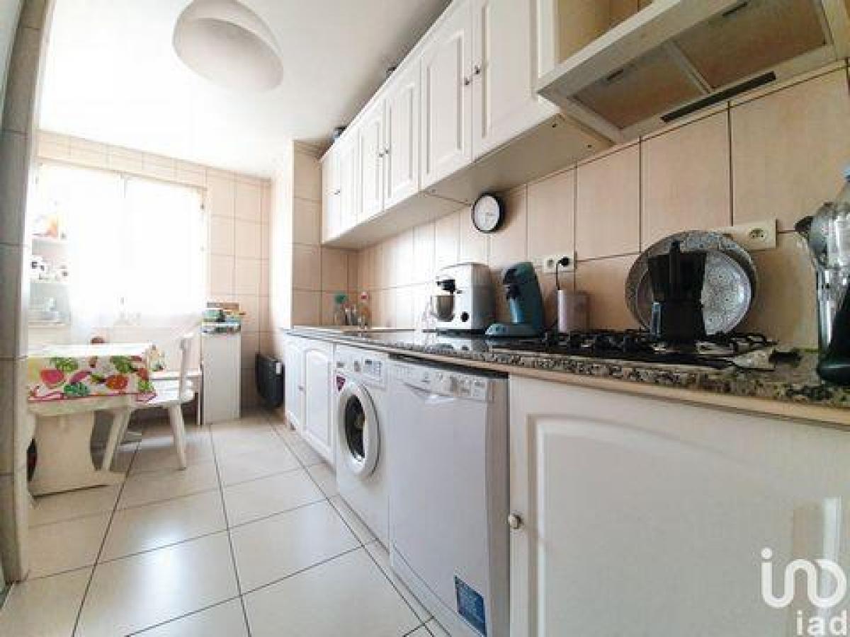 Кондоминиум  с 3 спальнями в Труа, Франция № 35443