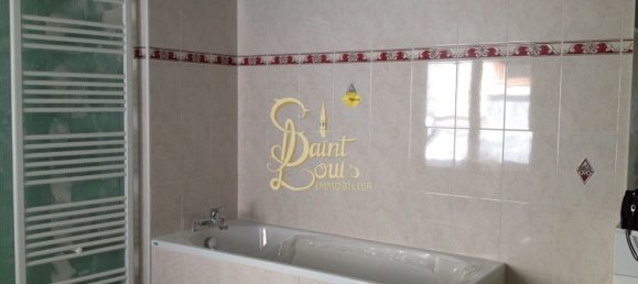 160m² Building in Chinon, France No. 53353 4