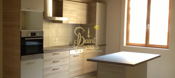 160m² Building in Chinon, France No. 53353 2