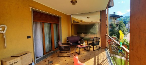 4 bedrooms Apartment in San Colombano Belmonte, Italy No. 380294 2