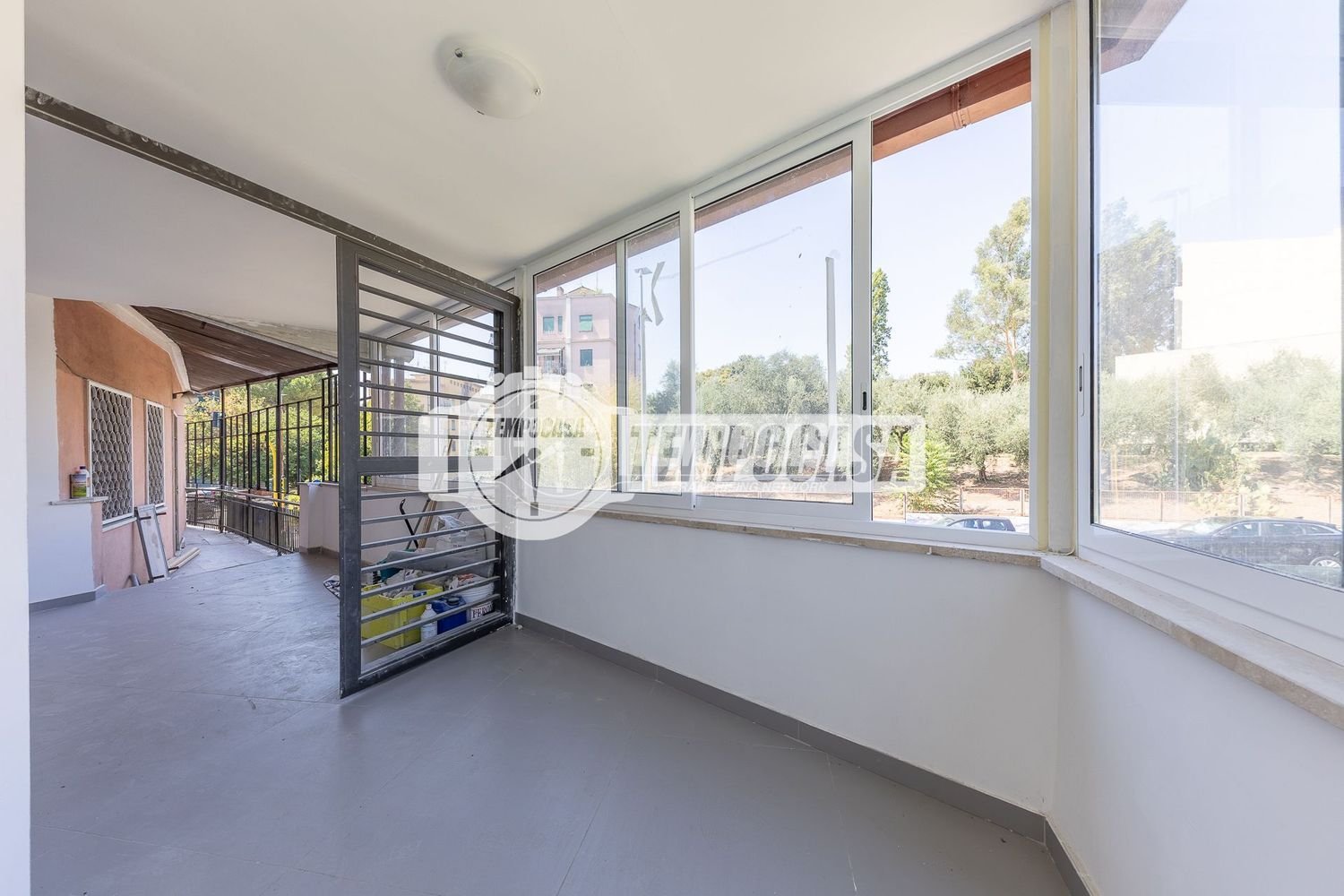 4 bedrooms Apartment in Rome, Italy No. 320949