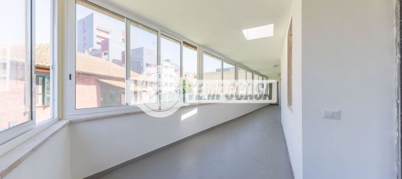 4 bedrooms Apartment in Rome, Italy No. 320949 7