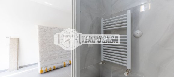 4 bedrooms Apartment in Rome, Italy No. 320949 29